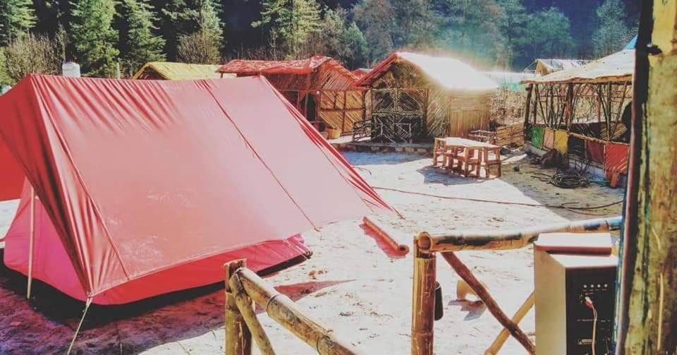 Stayhigh Camps & Cottages Kasol Dış mekan fotoğraf