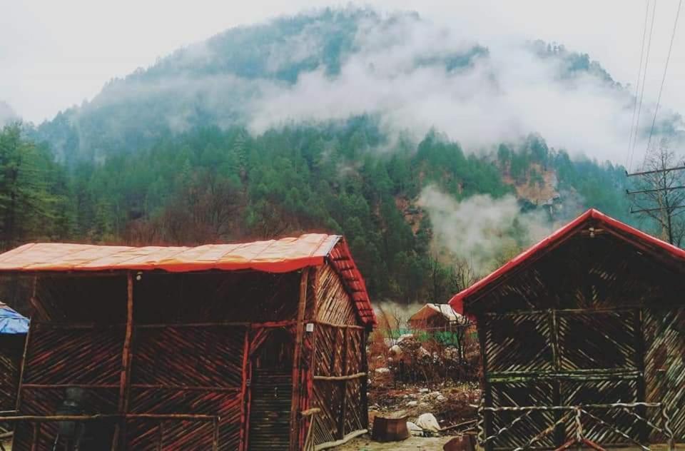 Stayhigh Camps & Cottages Kasol Dış mekan fotoğraf