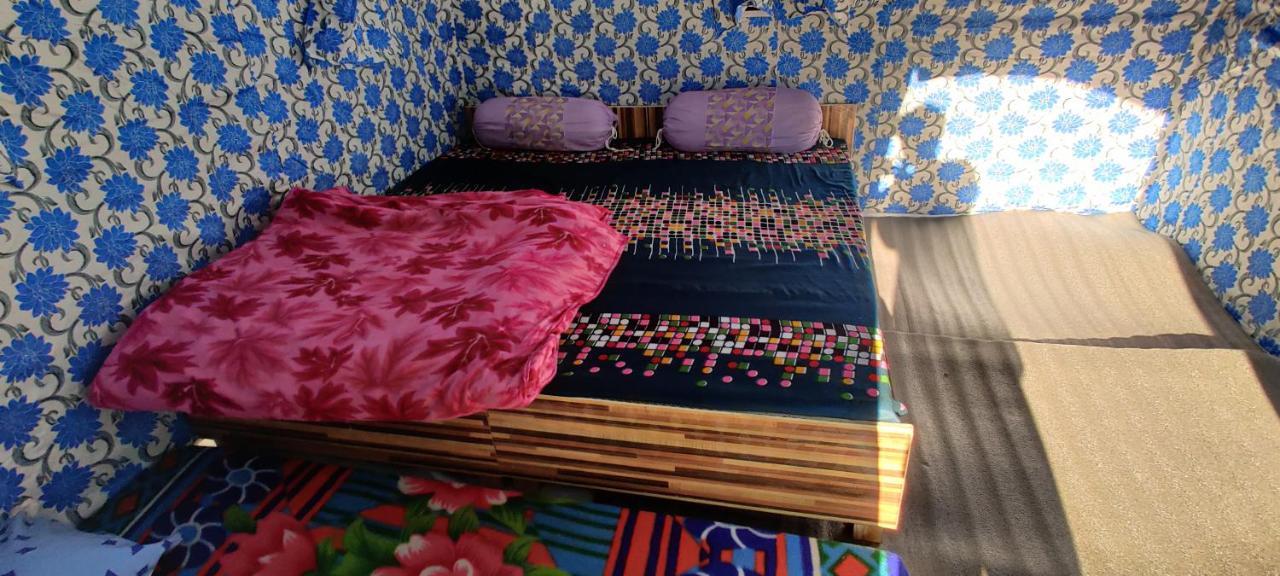 Stayhigh Camps & Cottages Kasol Dış mekan fotoğraf