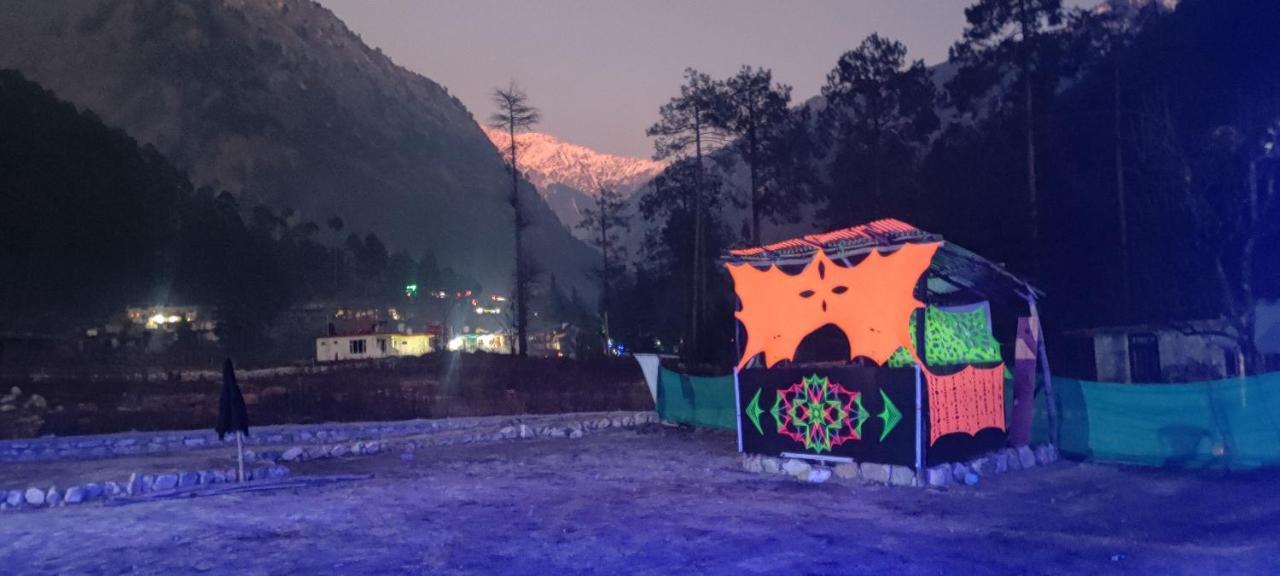 Stayhigh Camps & Cottages Kasol Dış mekan fotoğraf