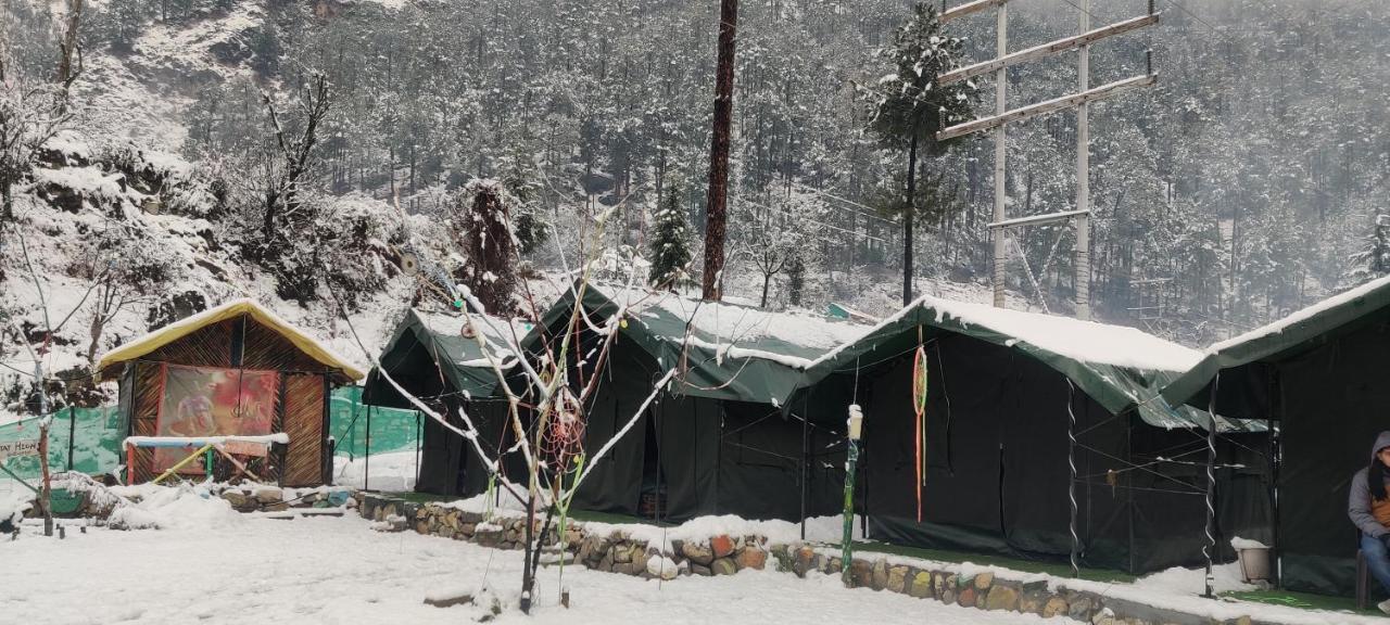Stayhigh Camps & Cottages Kasol Dış mekan fotoğraf