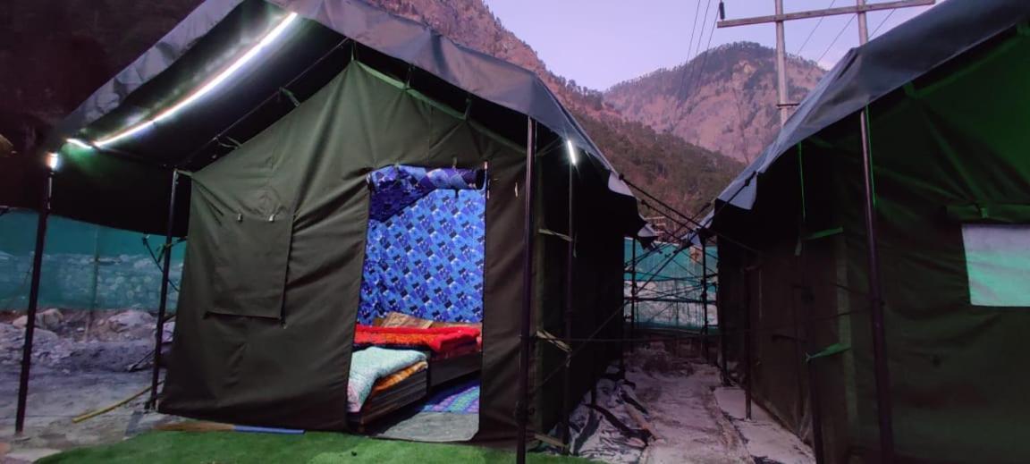 Stayhigh Camps & Cottages Kasol Dış mekan fotoğraf