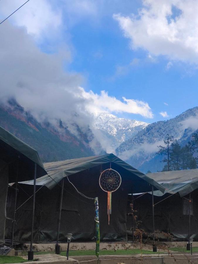 Stayhigh Camps & Cottages Kasol Dış mekan fotoğraf